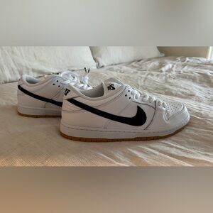 Nike SB Dunk Low Pro NIB